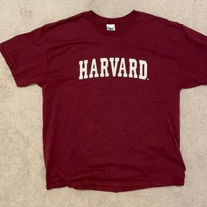 Harvard T-Shirt Size: XL